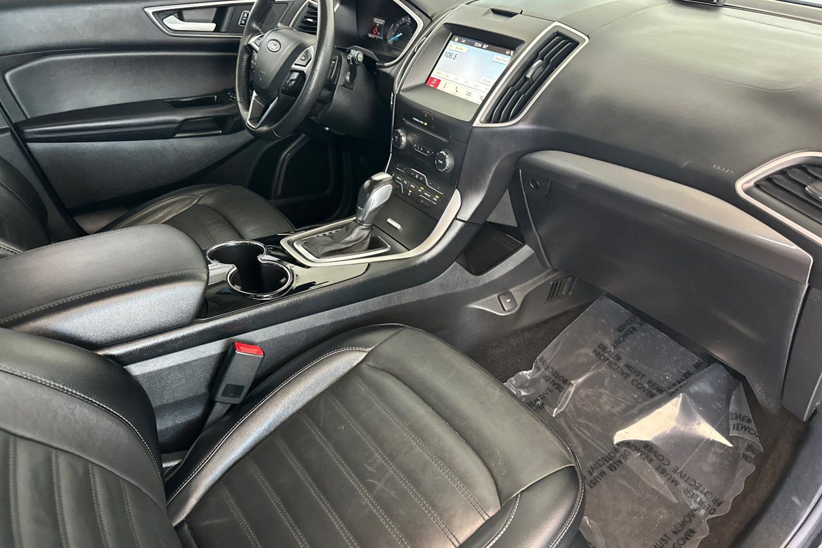 Used 2018 Black Ford SEL image 19