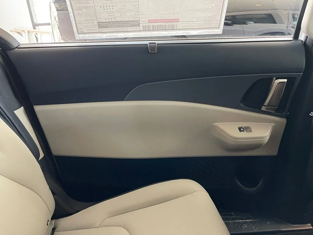 New 2026 White Kia EX image 19