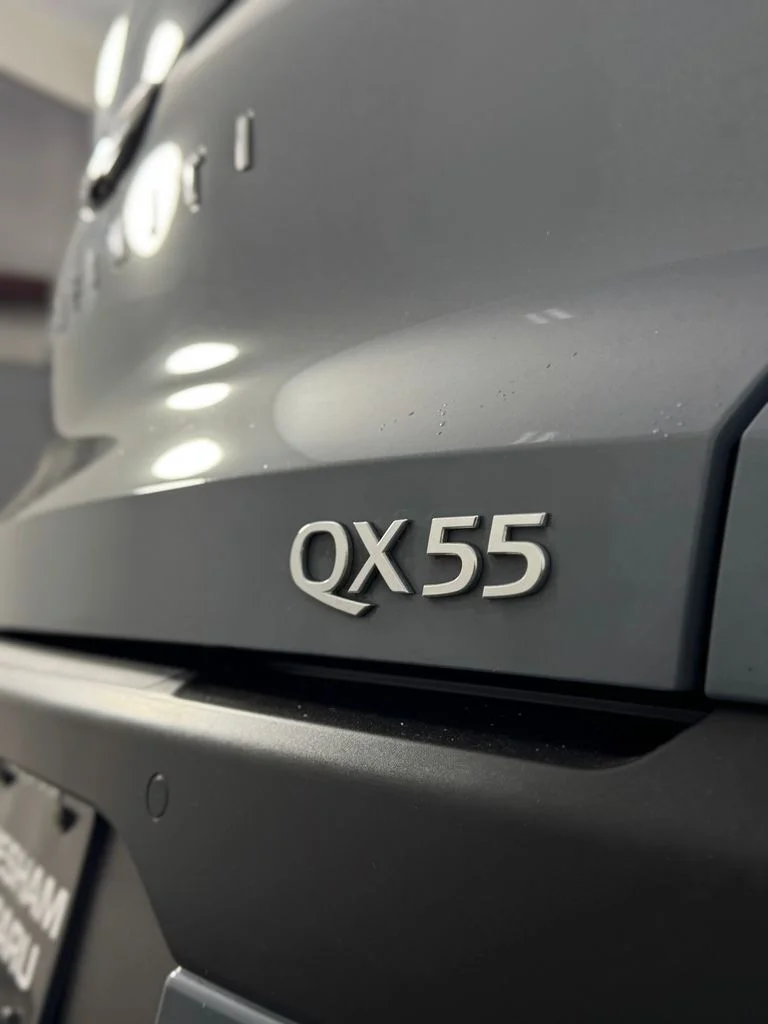 Used 2023 Slate Gray INFINITI LUXE image 34