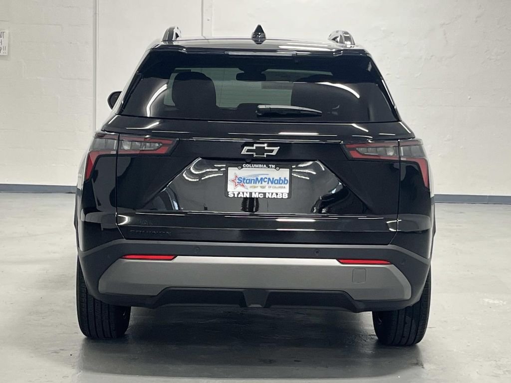 2027 Chevrolet Equinox LT - Photo 7