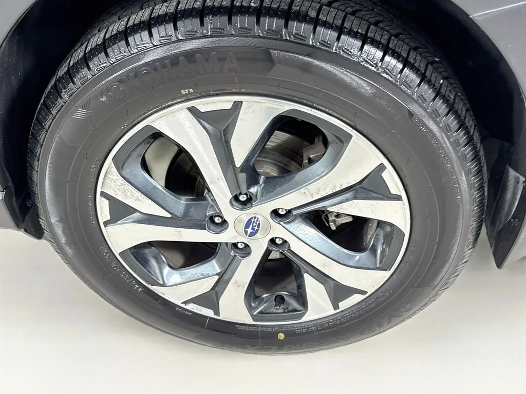 Used 2020 Green Metallic Subaru Limited image 43