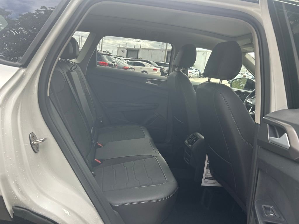 New 2026 White Volkswagen 1.5T SE Black image 36