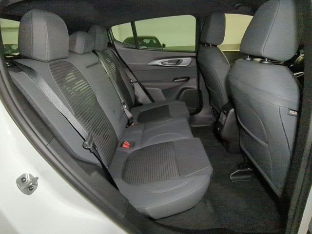 New 2025 Milano White Exterior Paint Alfa Romeo Base image 25