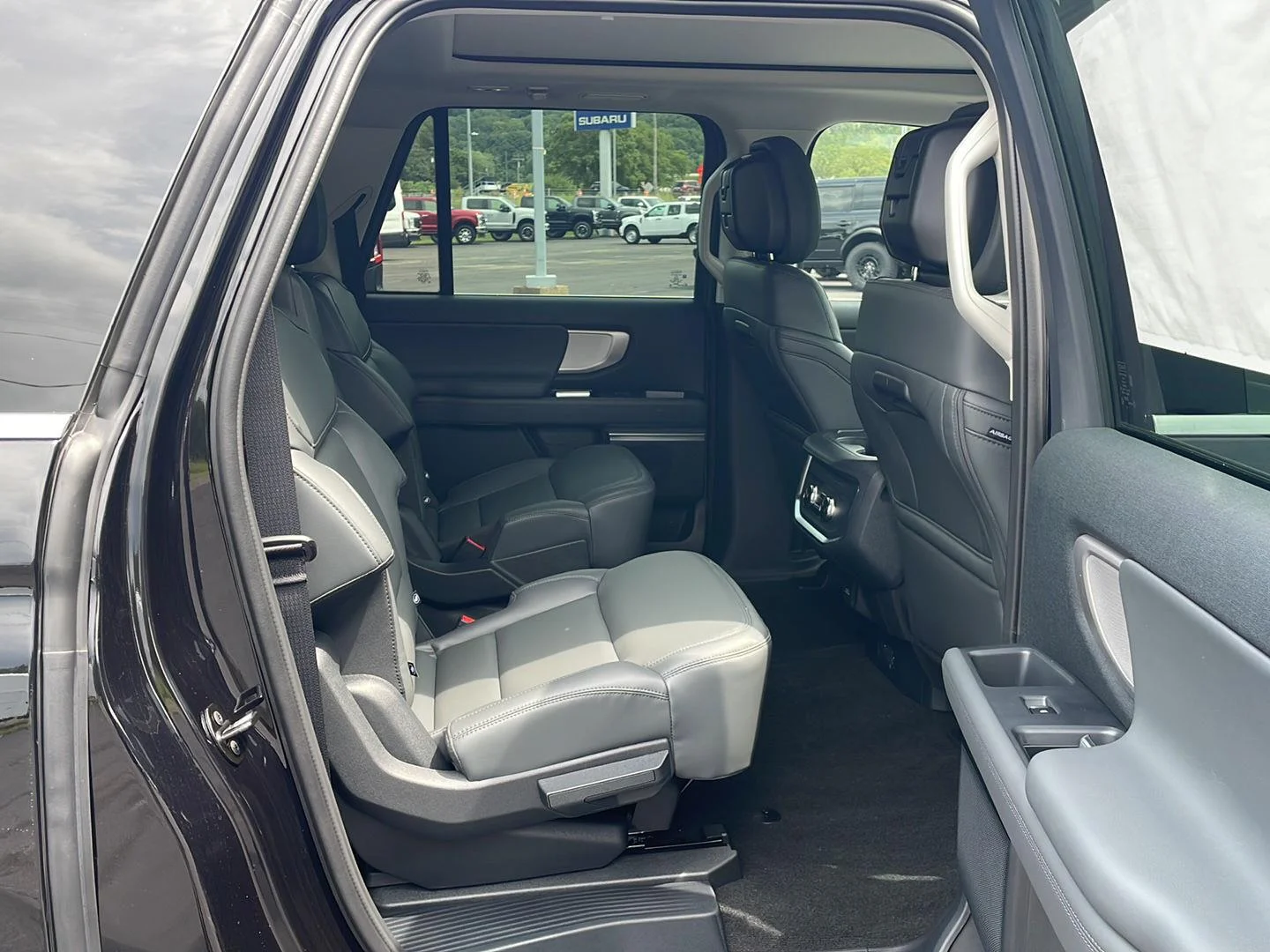 New 2027 Agate Black Metallic Ford Active image 26
