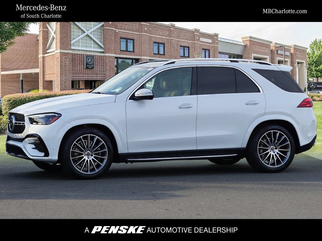 New 2026 MANUFAKTUR Moonlight White Metallic Mercedes-Benz GLE 350 image 1