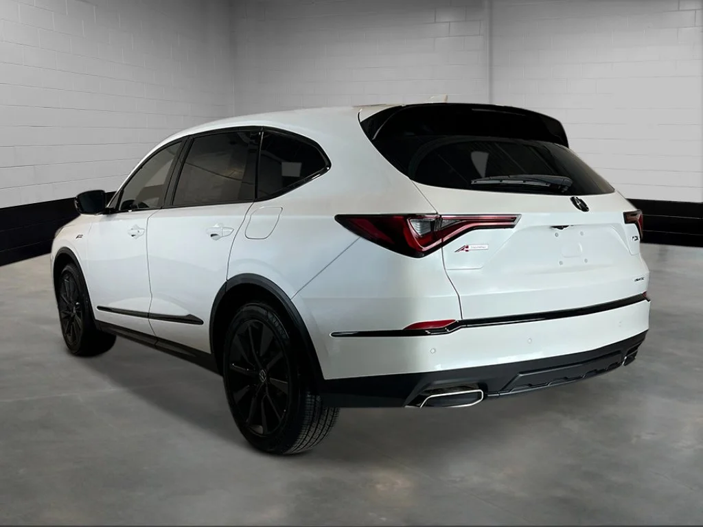 New 2026 Platinum White Pearl Acura w/A-Spec Package image 3