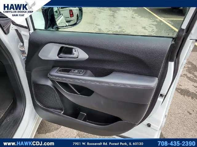 Used 2024 White Chrysler Select S Appearance image 30