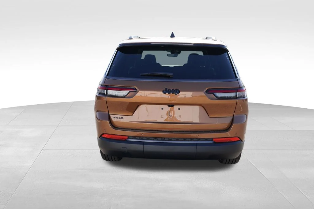 New 2026 Copper Shino Metallic Clearcoat Jeep Limited image 4