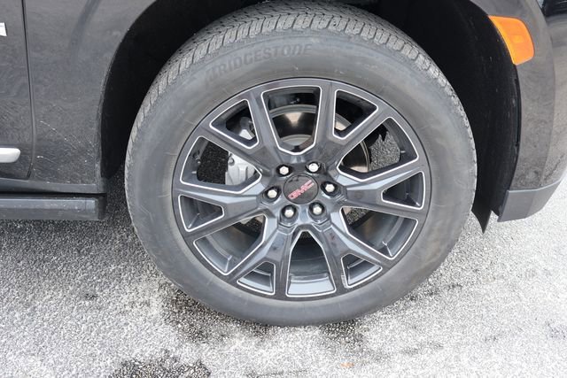 Used 2024 Onyx Black GMC Denali image 11