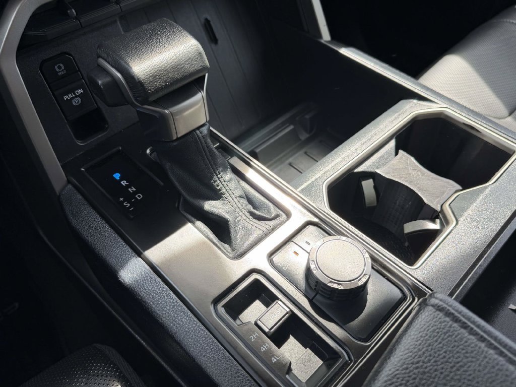 Used 2023  Toyota SR5 image 6