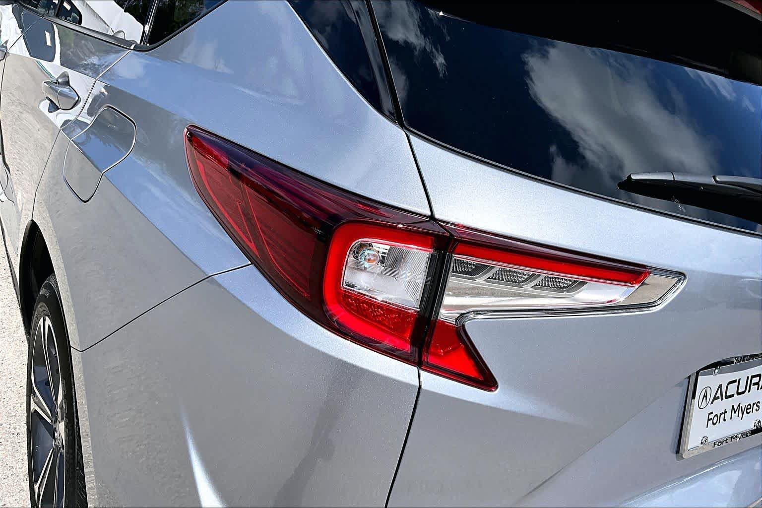 New 2026 Solar Silver Metallic Acura w/Technology Package image 14