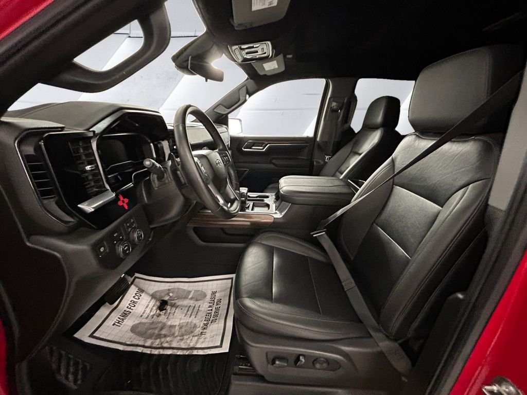 Used 2023 Red Chevrolet RST image 7
