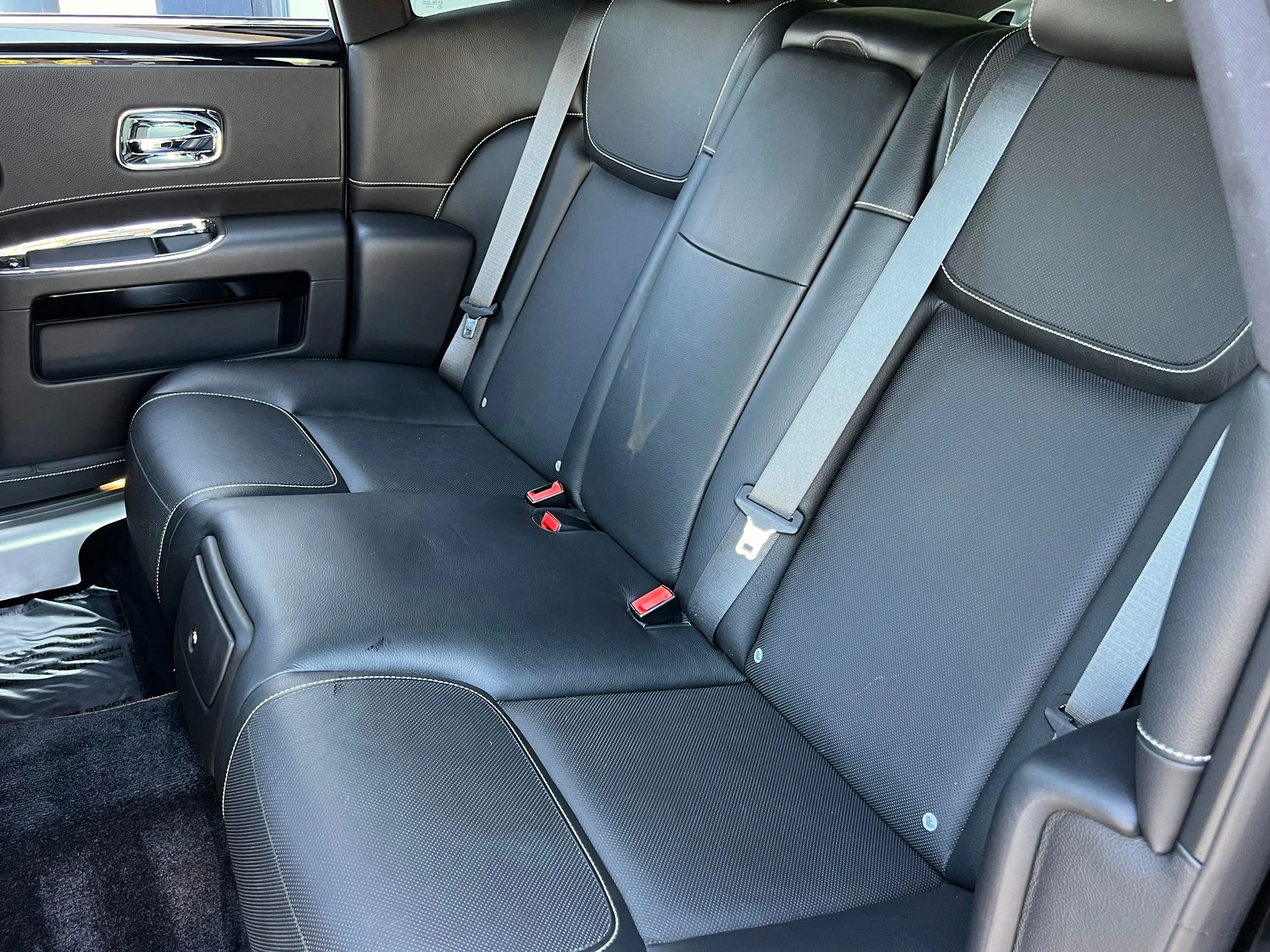 Used 2017 Black Rolls-Royce Base image 17