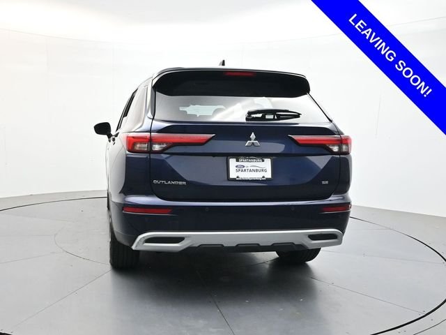 Used 2024  Mitsubishi SE image 6