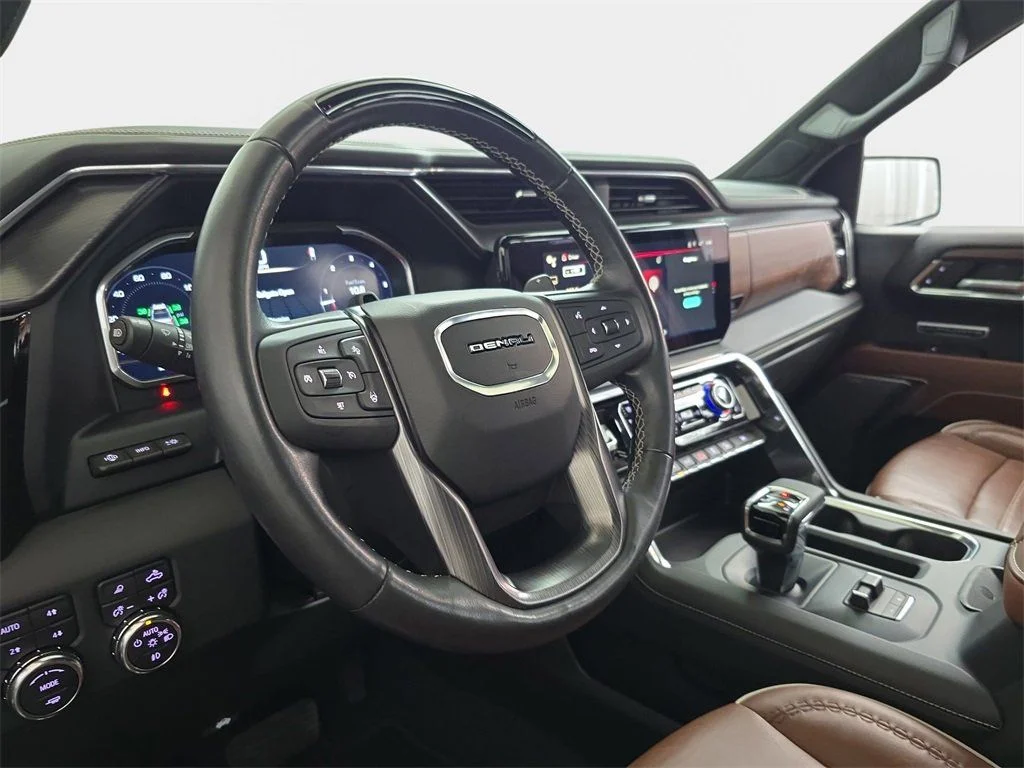 Used 2023 Silver GMC Denali Ultimate image 19