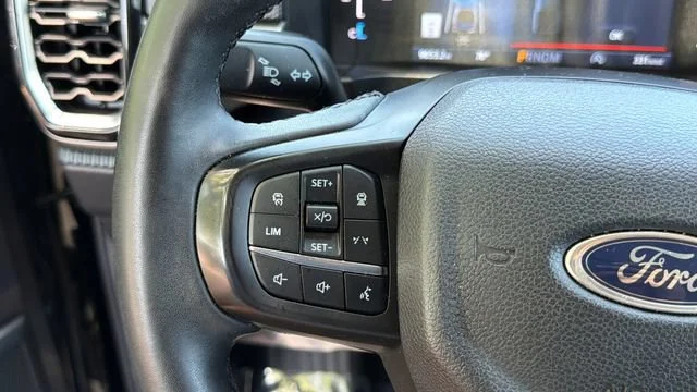 Used 2024  Ford XLT image 23