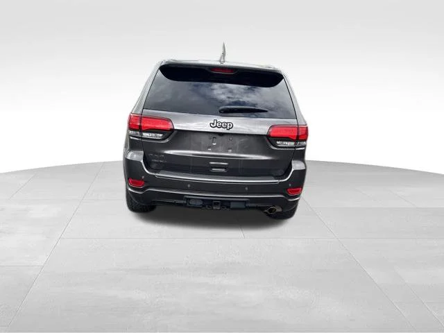 Used 2021 Gray Jeep Limited image 7