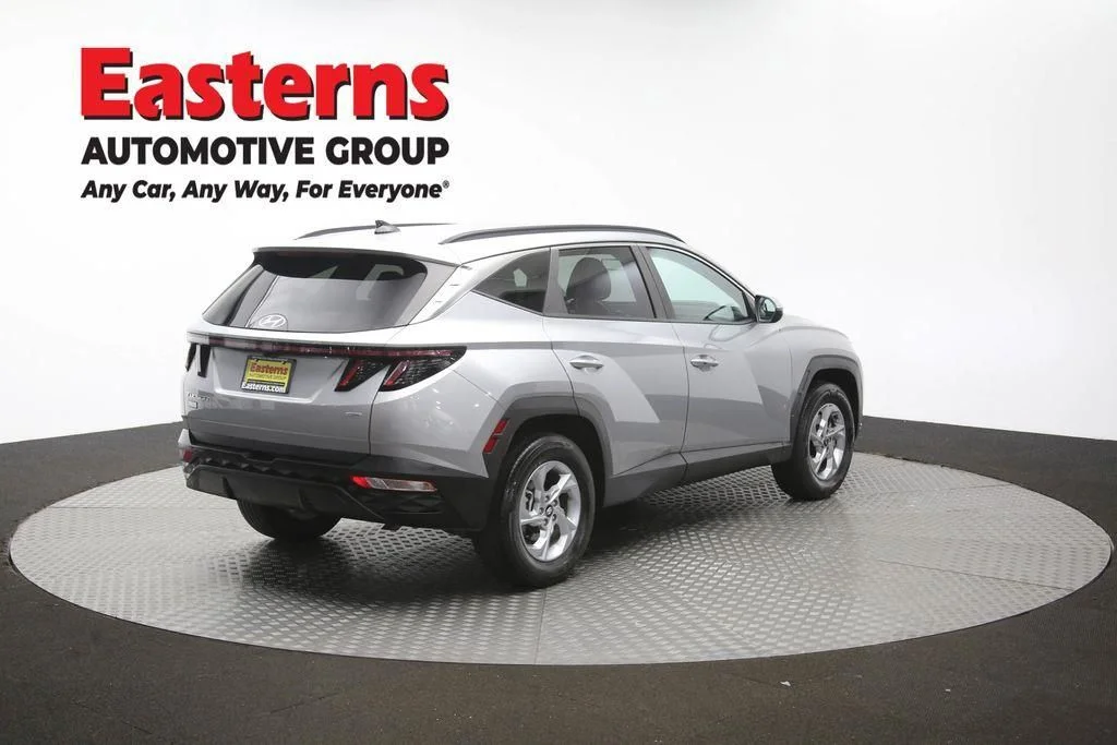 Used 2022 Silver Hyundai SEL image 37