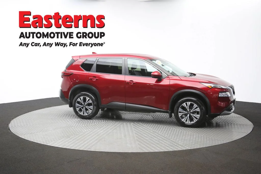 Used 2023 Red Nissan SV image 46