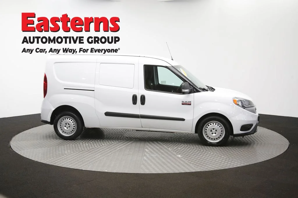 Used 2022 White Ram Base image 47