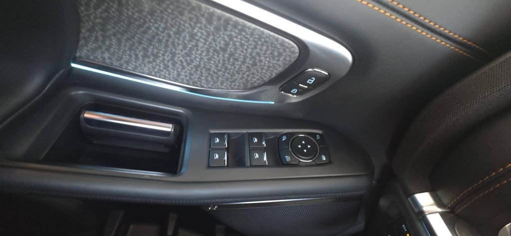 New 2026 Agate Black Metallic Ford Tremor® image 17