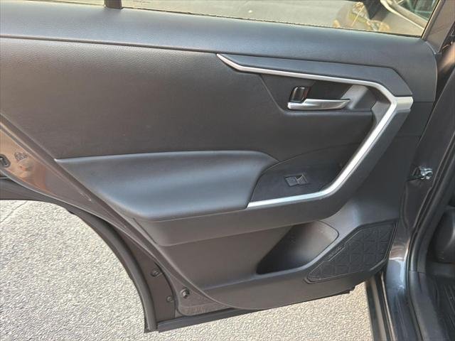 Certified Used 2024 MAGNETIC GRAY MET. Toyota  image 17