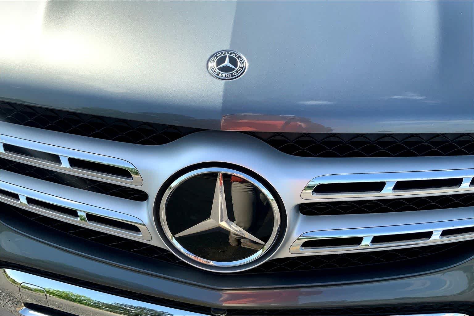 Used 2018 Selenite Grey Metallic Mercedes-Benz GLS 450 image 30