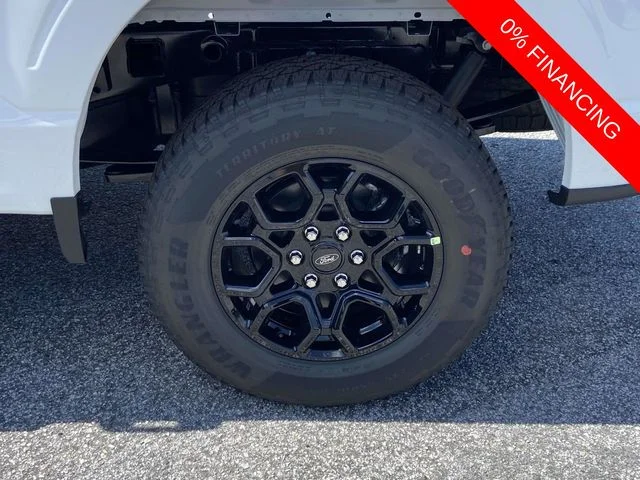 New 2026 Oxford White Ford XLT image 7