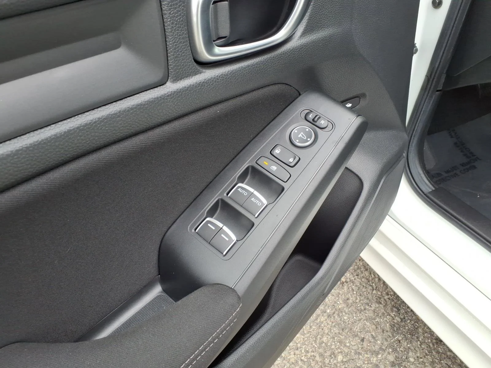 2024 Honda Civic LX - Photo 28
