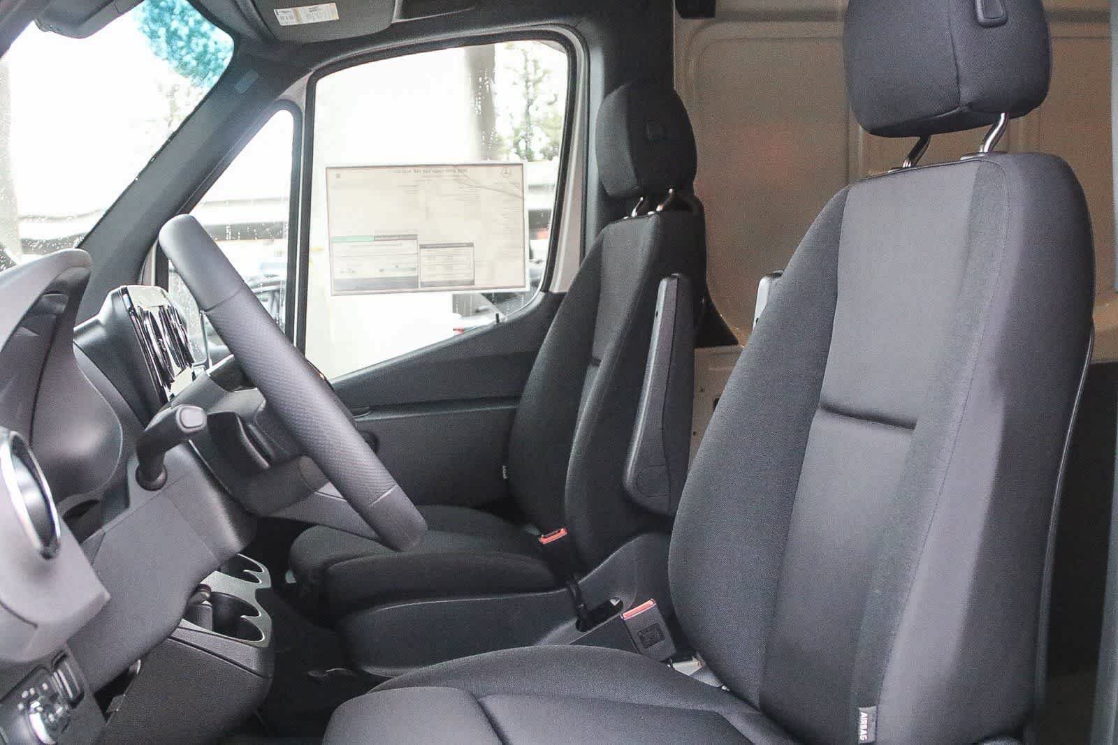 2025 Mercedes-Benz Sprinter Cargo Van Base - Photo 42