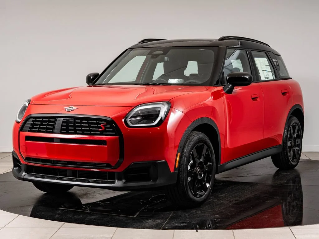 New 2027 Chili Red MINI Signature Plus image 1