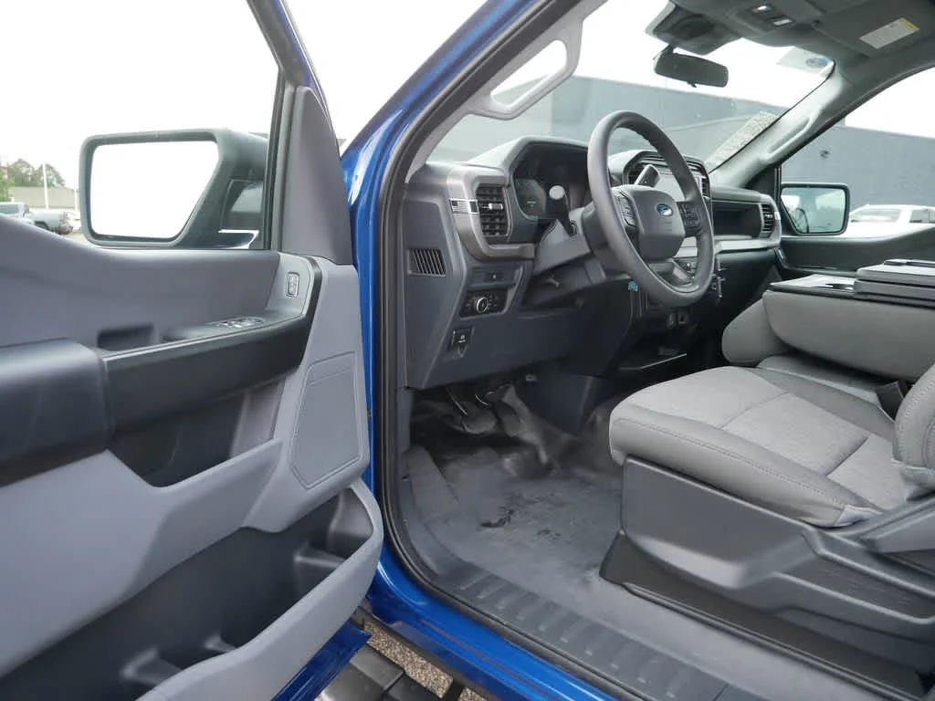 2025 Ford F-150 XL - Photo 13