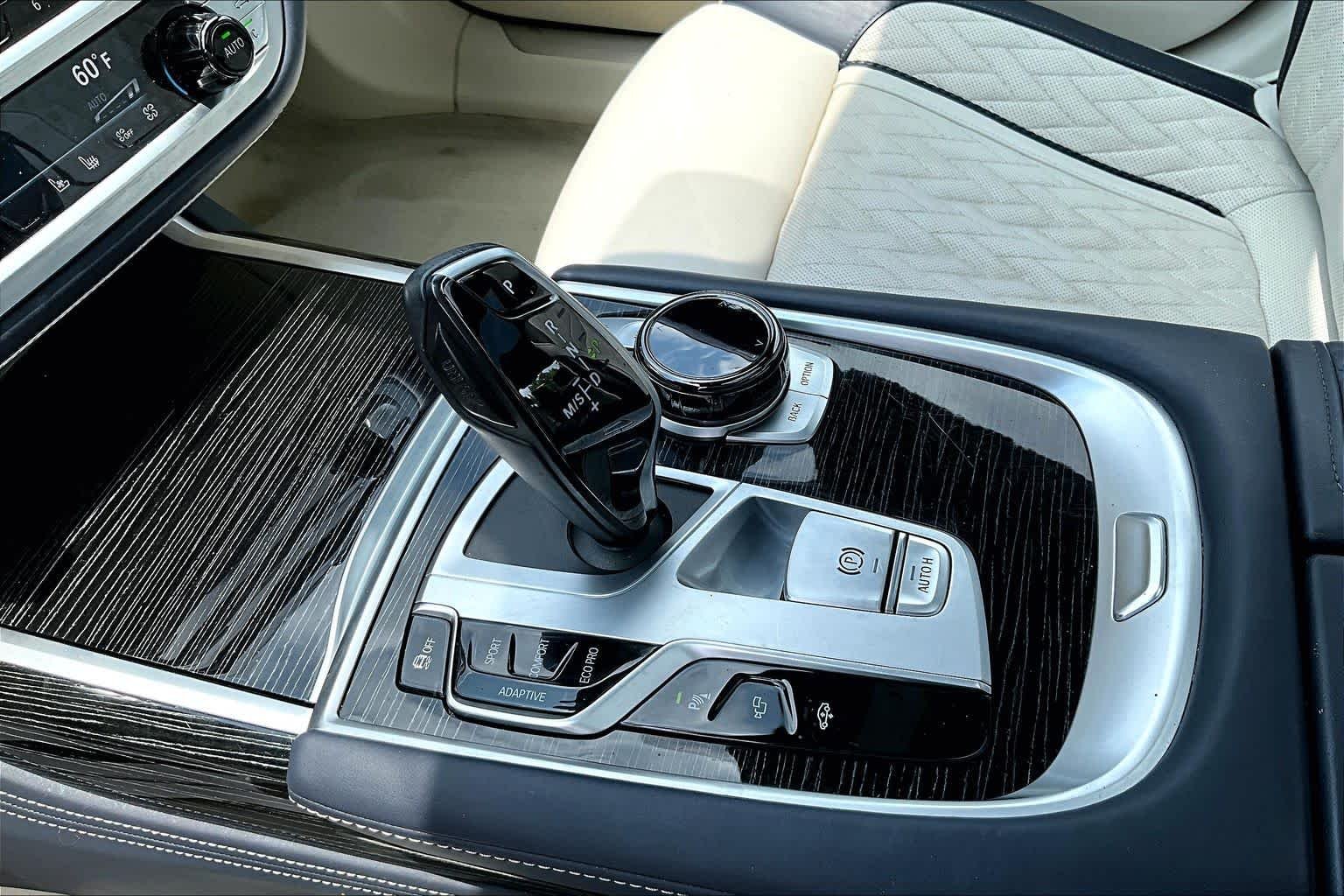2022 BMW 7 Series 750i - Photo 16