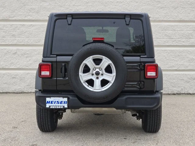 Certified Used 2022 Black Clearcoat Jeep Unlimited Sport S image 12
