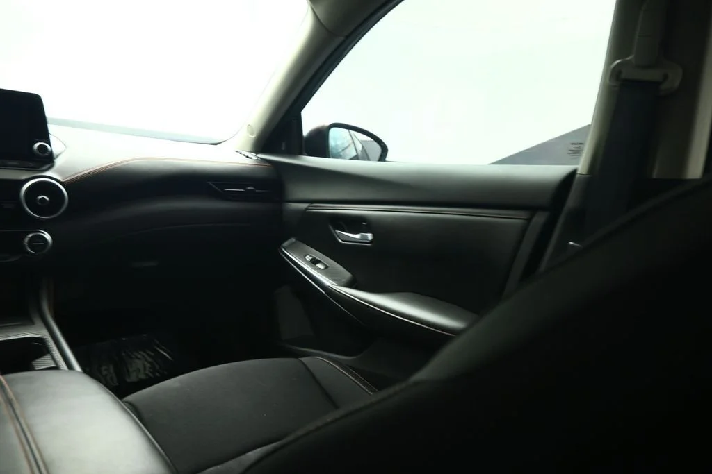 Used 2022 Gray Nissan SR image 41