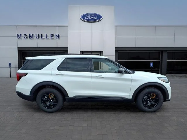 New 2026 Star White Metallic Tri-Coat Ford Tremor® image 30