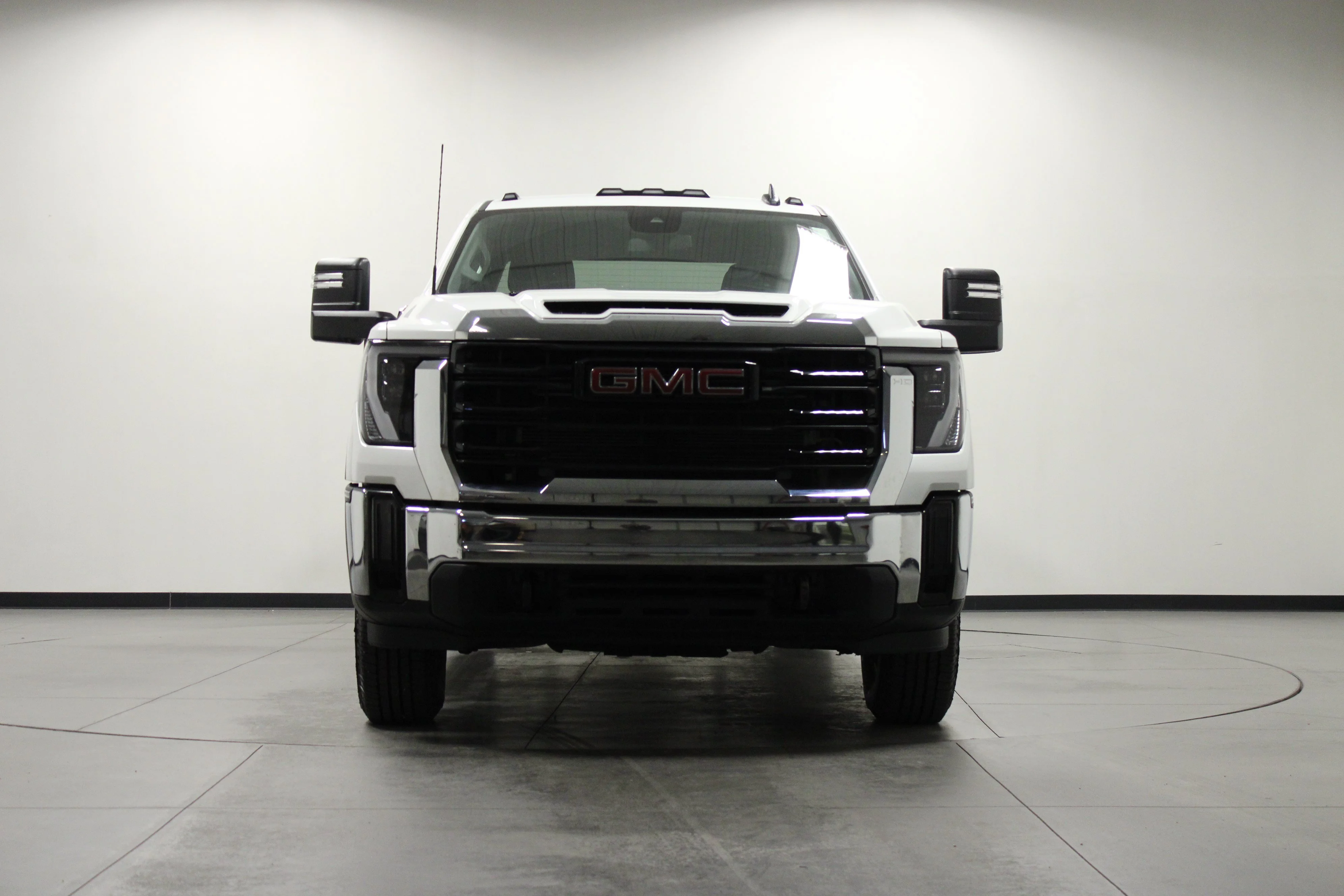 Used 2024 Summit White GMC Pro image 9