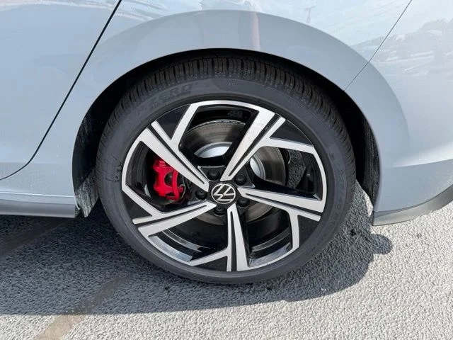 New 2026 Moonstone Gray Volkswagen 2.0T SE image 6