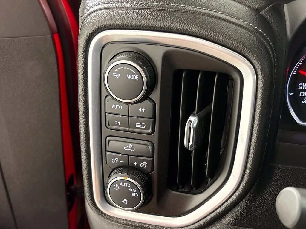 Used 2021 Red Chevrolet LT image 36