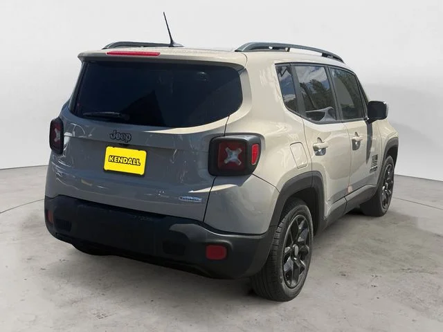 Used 2015 Beige Jeep Latitude image 5