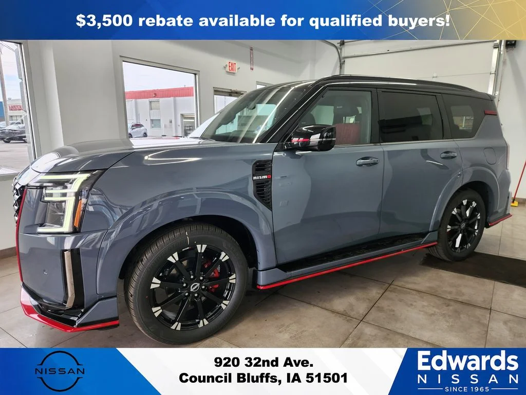 New 2026 Stealth Gray / Super Black Two-tone Nissan NISMO® image 3