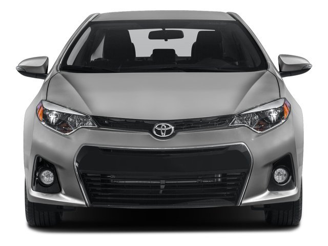 Used 2016  Toyota  image 4