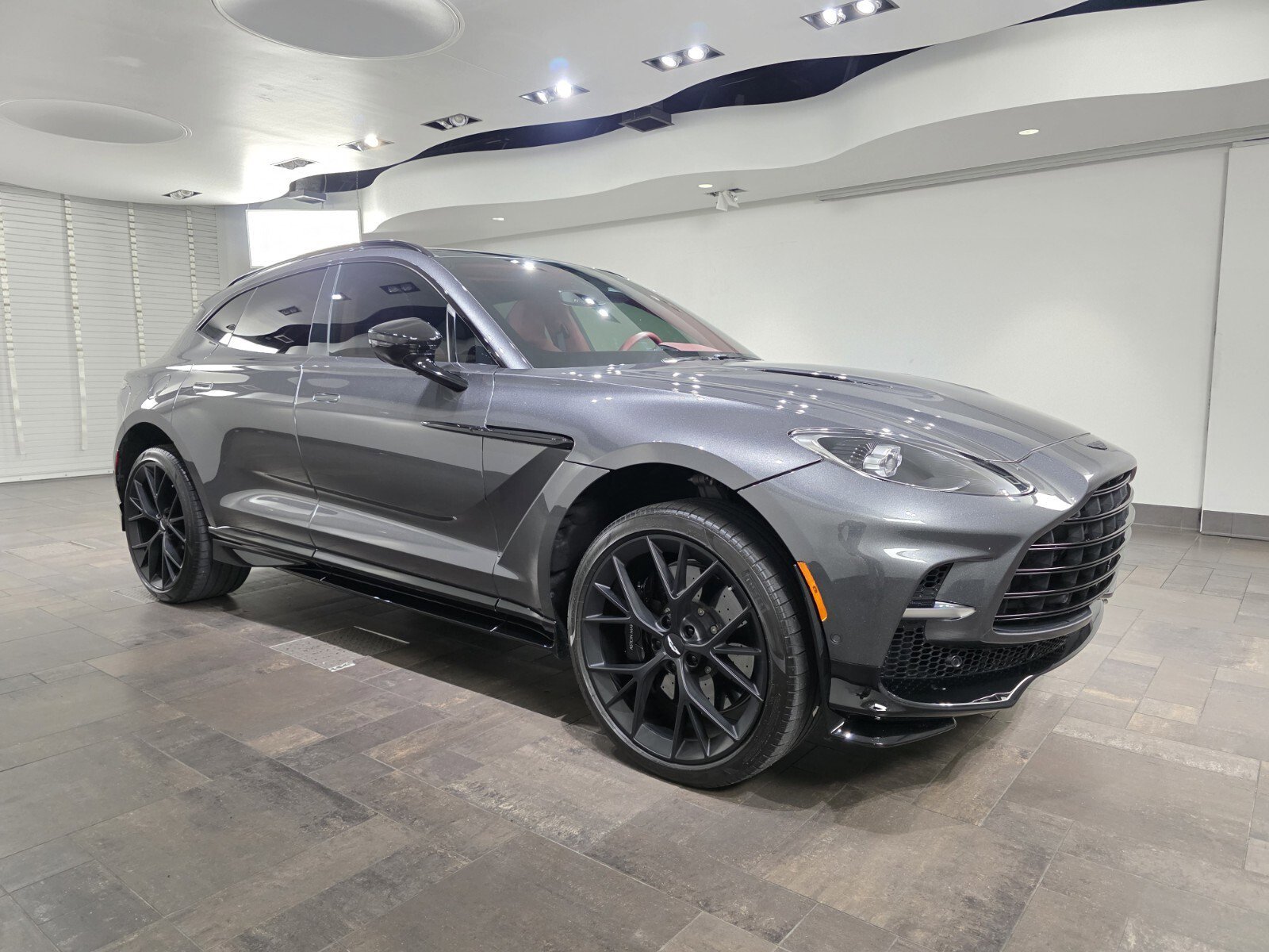 Used 2025 Xenon Grey Aston Martin 707 image 1