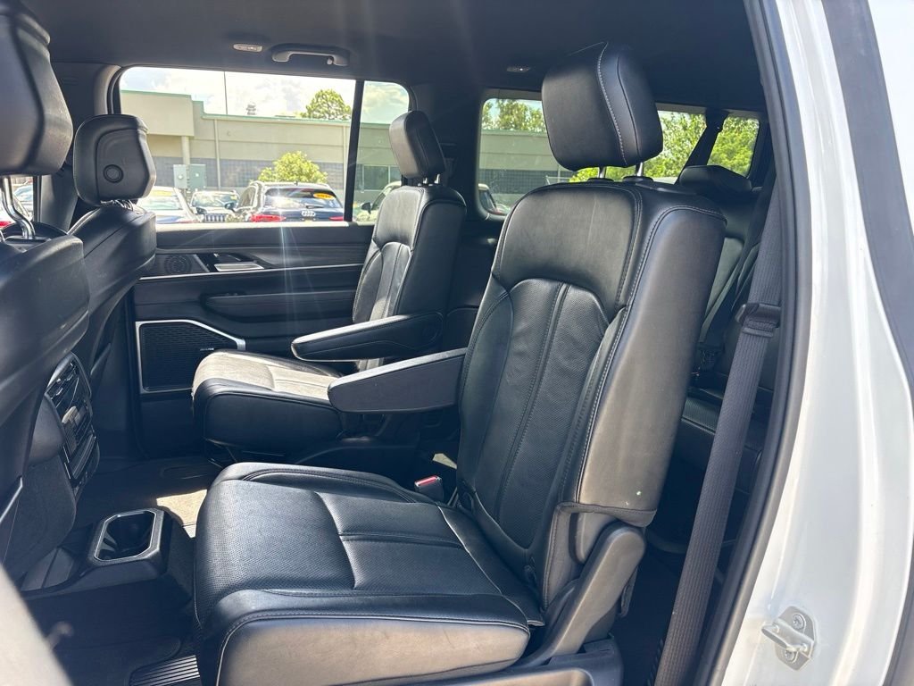2024 Jeep Wagoneer L Series II - Photo 14