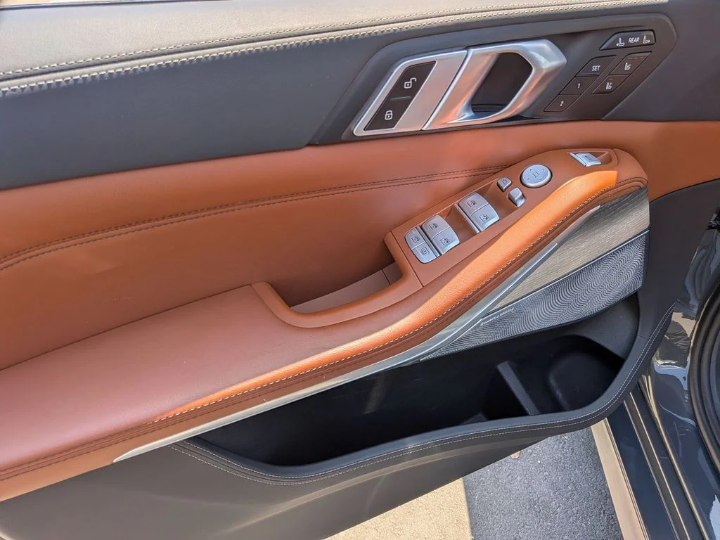 Used 2025 Gray BMW ALPINA XB7 image 14