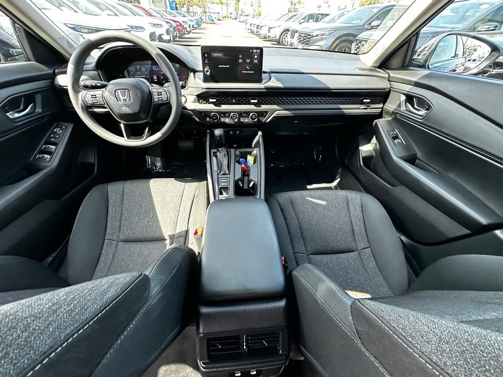 Used 2026 Gray Honda SE image 17