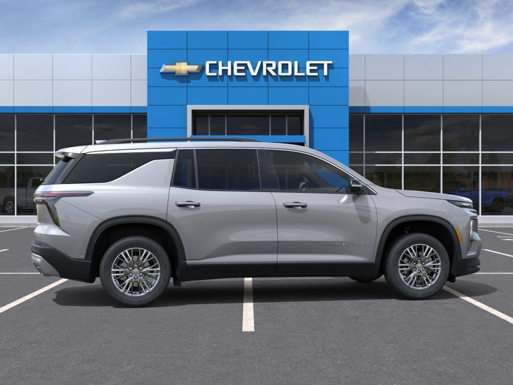 2027 Chevrolet Traverse LT - Photo 5