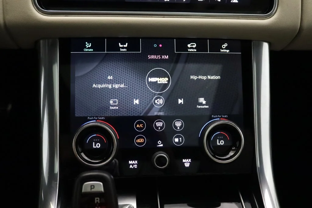 Used 2019 White Land Rover Supercharged image 31