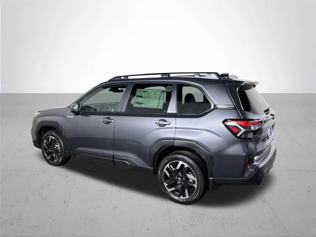 New 2026 MAGNETITE GRAY METALLIC Subaru Limited Hybrid image 8