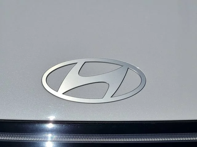 2025 Hyundai Sonata SEL - Photo 11